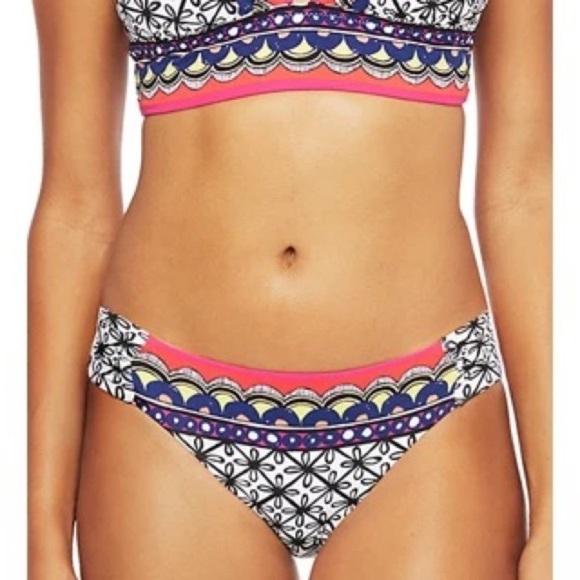 Trina Turk • Tanzania side shirred hipster swim bottoms TT0AP90 - Picture 1 of 11